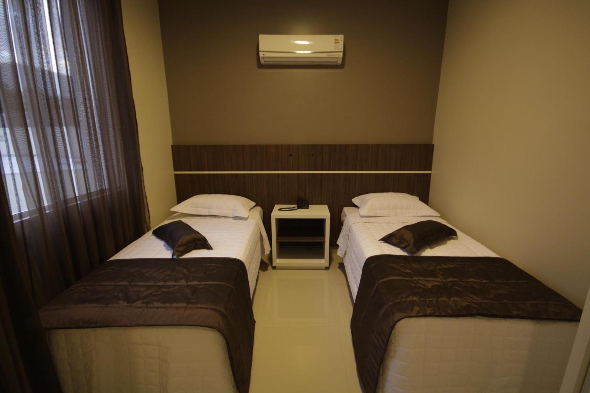 Hotel Emacite Flex Mafra Quarto foto